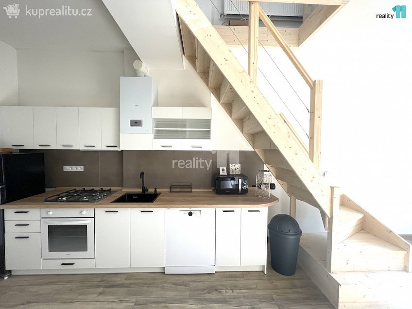 Prodej bytu 3+kk 75 m^2 Sokolovská, Karlovy Vary 