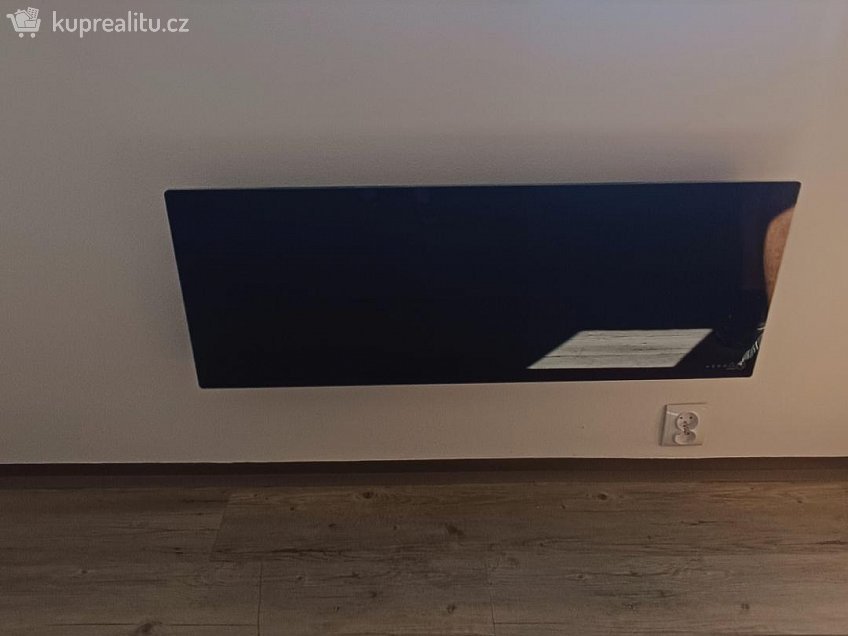 Pronájem bytu 1+kk 18 m^2 Nádražní, Benešov nad Ploučnicí 