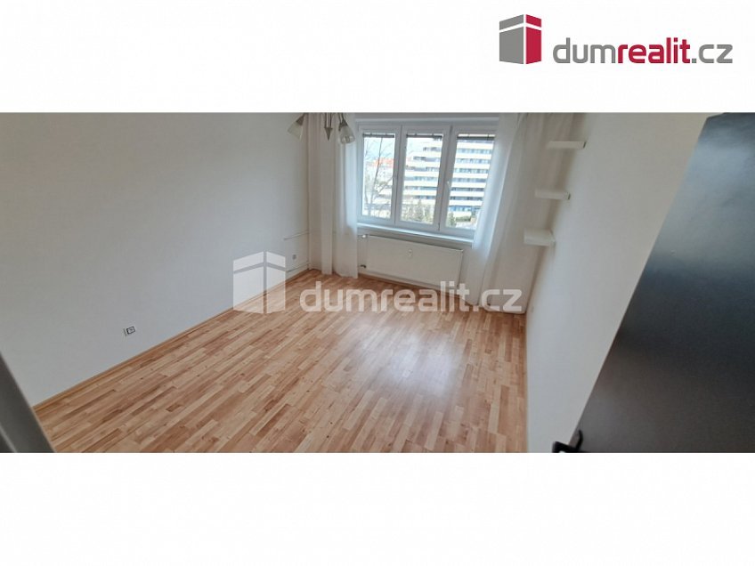 Pronájem bytu 2+kk 50 m^2 Pod Královkou, Praha 6 