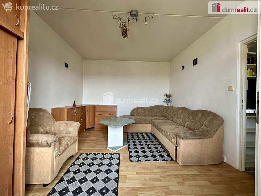 Pronájem bytu 1+1 35 m^2 Mládežnická, Karlovy Vary 