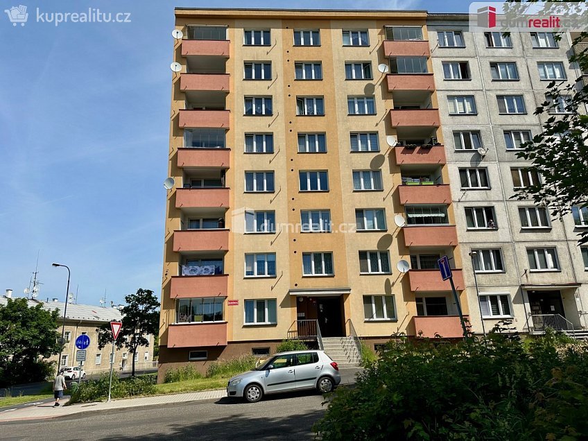 Pronájem bytu 1+1 35 m^2 Mládežnická, Karlovy Vary 