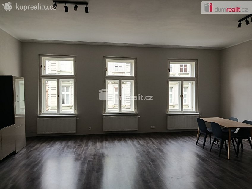 Pronájem bytu 3+kk 92 m^2 Svornosti, Praha 5 
