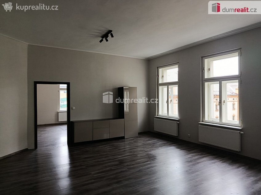 Pronájem bytu 3+kk 92 m^2 Svornosti, Praha 5 