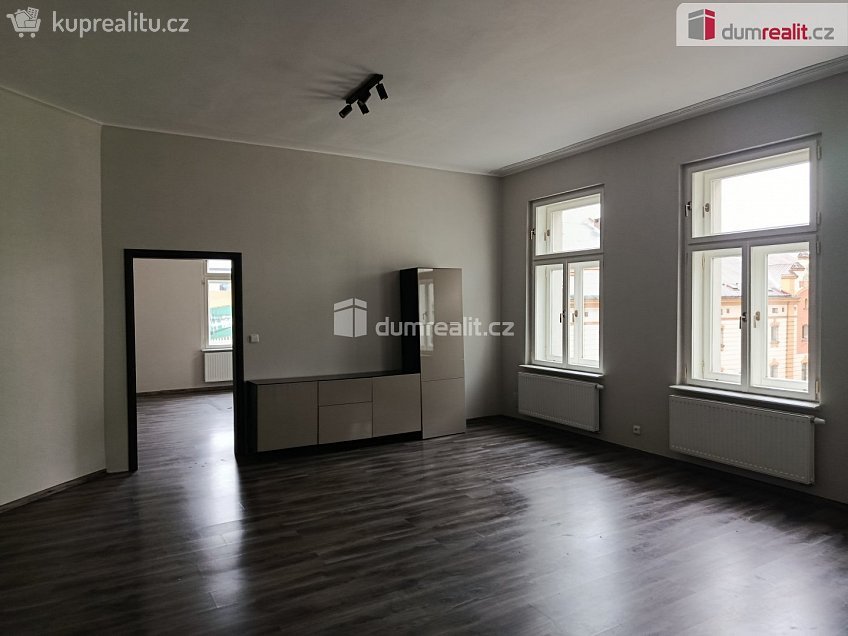 Pronájem bytu 3+kk 92 m^2 Svornosti, Praha 5 