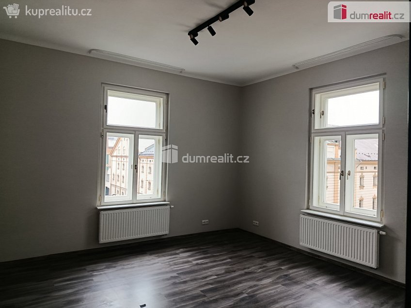 Pronájem bytu 3+kk 92 m^2 Svornosti, Praha 5 