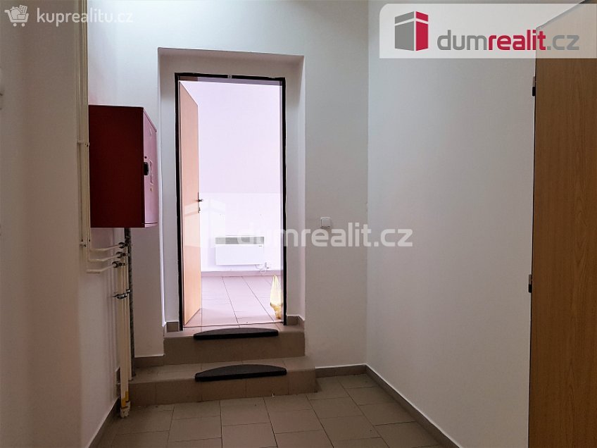 Pronájem bytu 1+kk 40 m^2 Na Zlaté stoce, České Budějovice 