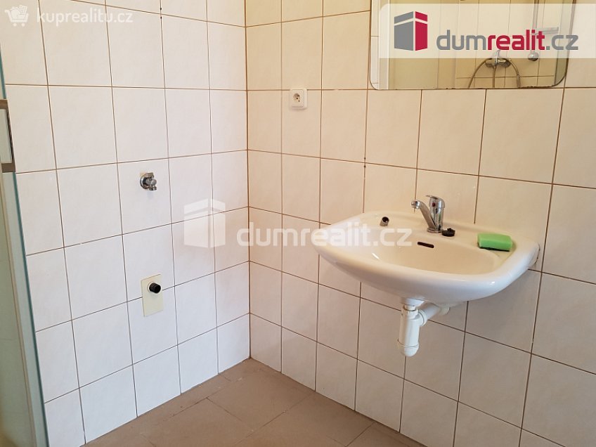 Pronájem bytu 1+kk 40 m^2 Na Zlaté stoce, České Budějovice 