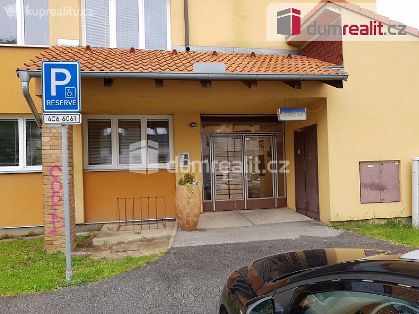 Pronájem bytu 1+kk 40 m^2 Na Zlaté stoce, České Budějovice 