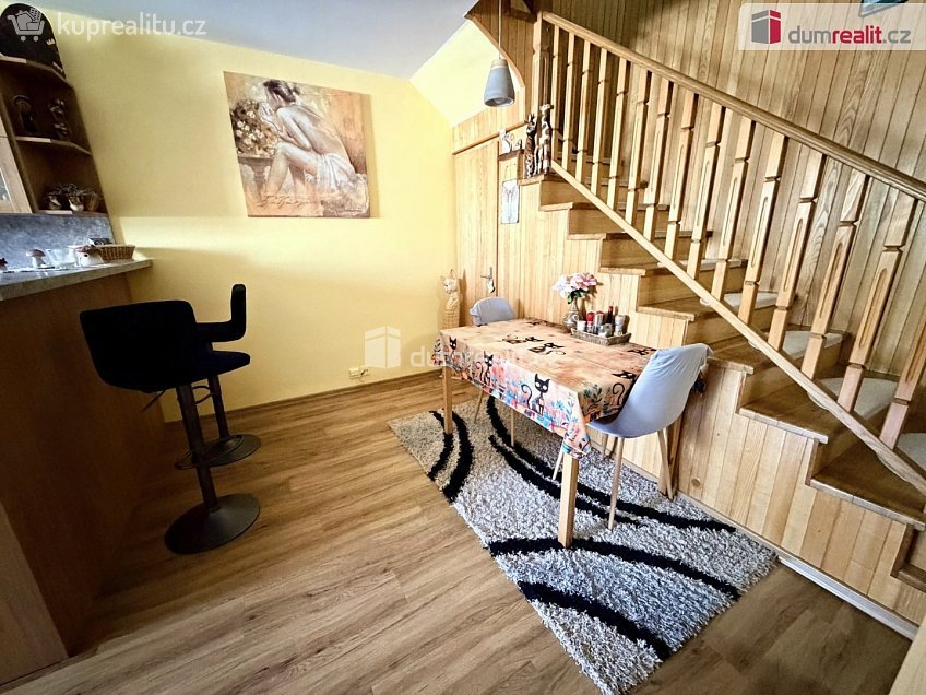 Prodej  rodinného domu 184 m^2 V. Nezvala, Dubňany 