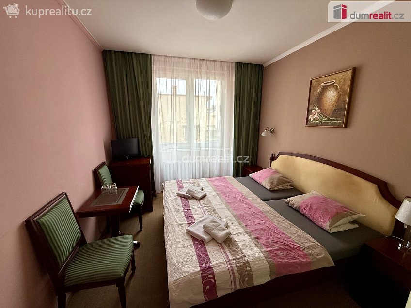 Prodej  ubytovacího zařízení 739 m^2 Hlavní třída, Mariánské Lázně 