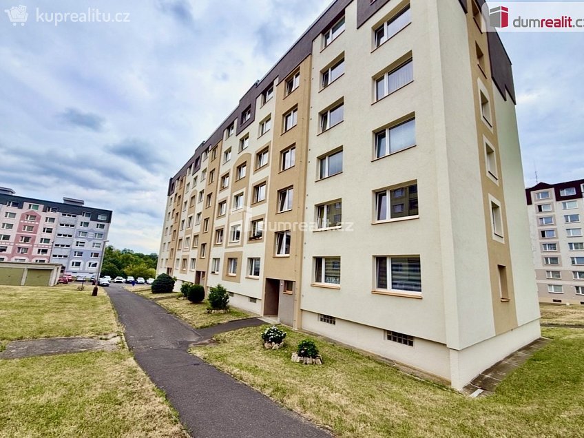 Pronájem bytu 1+1 36 m^2 Šeříková, Krupka 