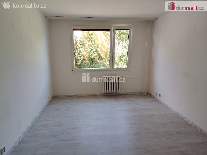 Pronájem bytu 1+kk 25 m^2 Želenická, Děčín 