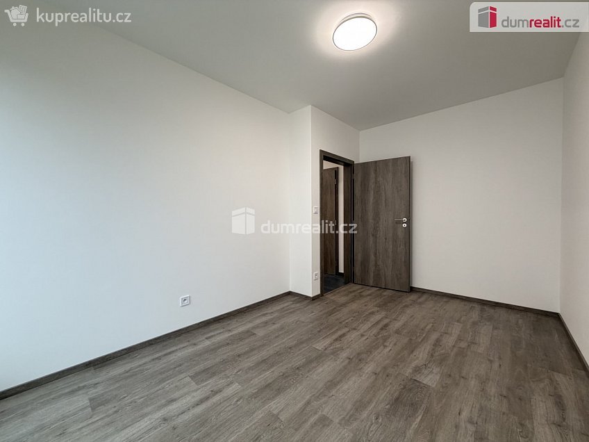 Pronájem bytu 2+kk 48 m^2 Rolavská, Karlovy Vary 