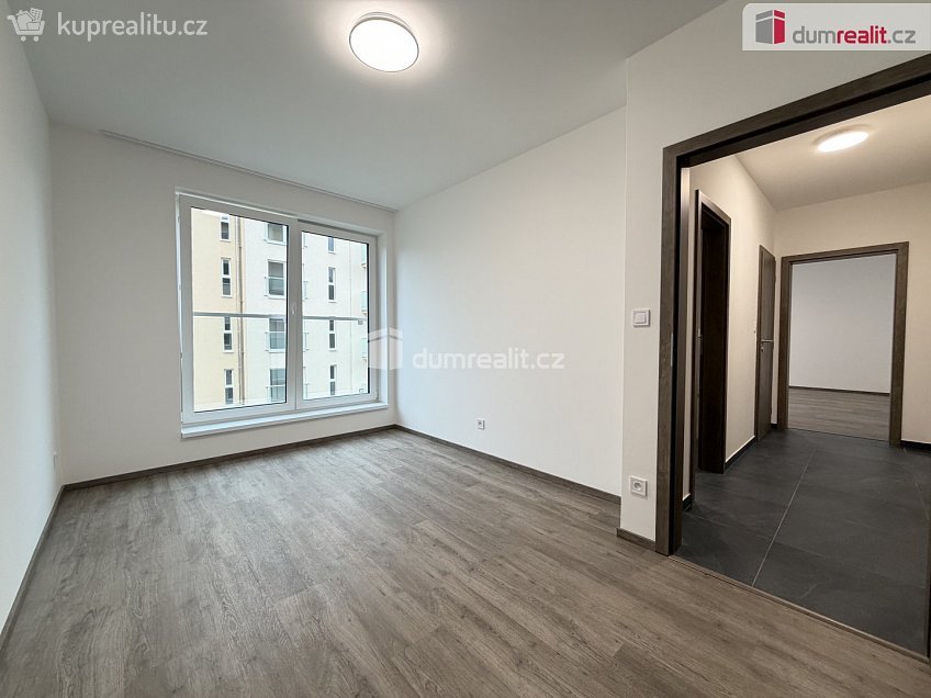 Pronájem bytu 2+kk 48 m^2 Rolavská, Karlovy Vary 