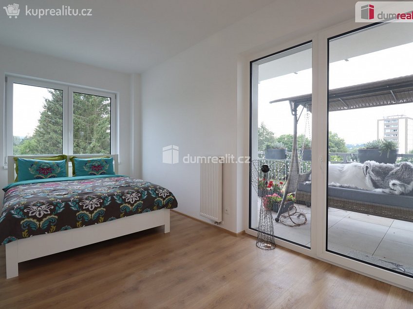 Pronájem bytu 3+kk 86 m^2 Šumavská, Karlovy Vary 