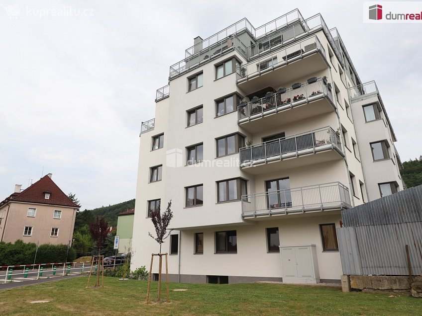 Pronájem bytu 3+kk 86 m^2 Šumavská, Karlovy Vary 