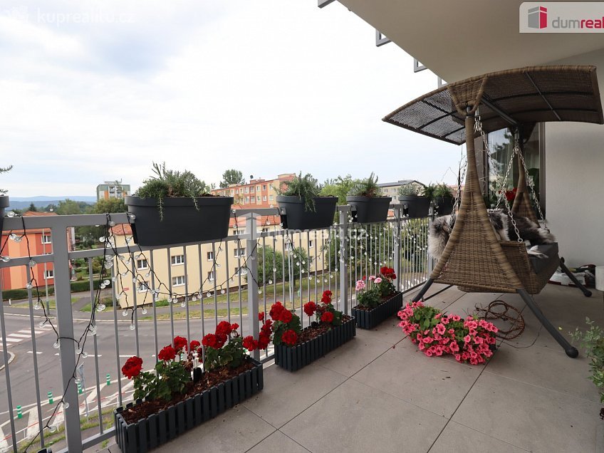 Pronájem bytu 3+kk 86 m^2 Šumavská, Karlovy Vary 