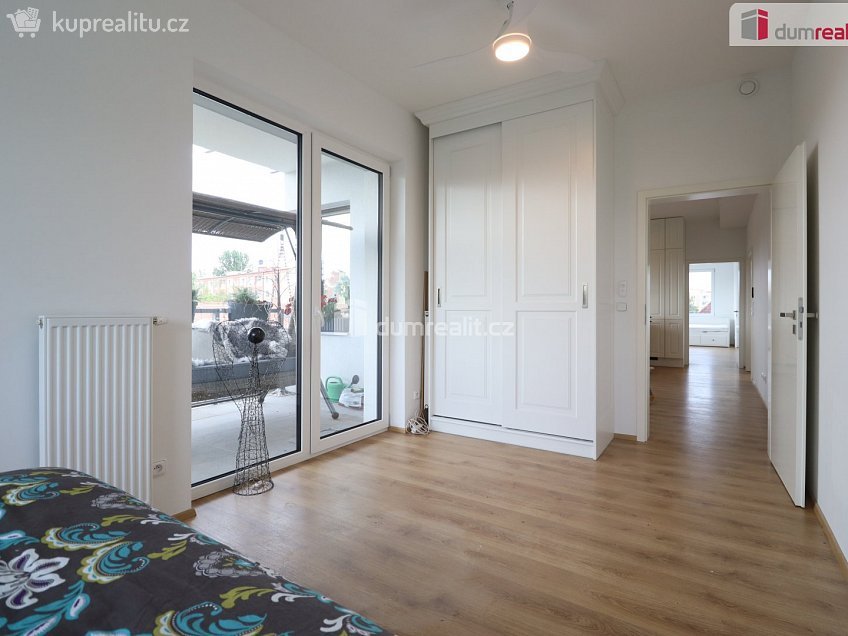 Pronájem bytu 3+kk 86 m^2 Šumavská, Karlovy Vary 