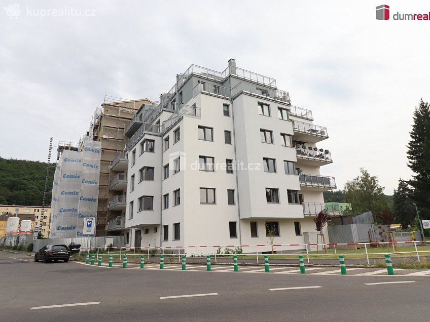 Pronájem bytu 3+kk 86 m^2 Šumavská, Karlovy Vary 