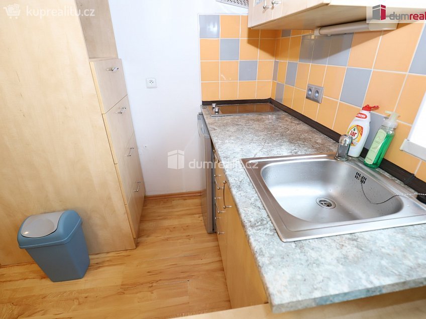 Pronájem bytu 1+kk 20 m^2 Palackého, Mariánské Lázně 