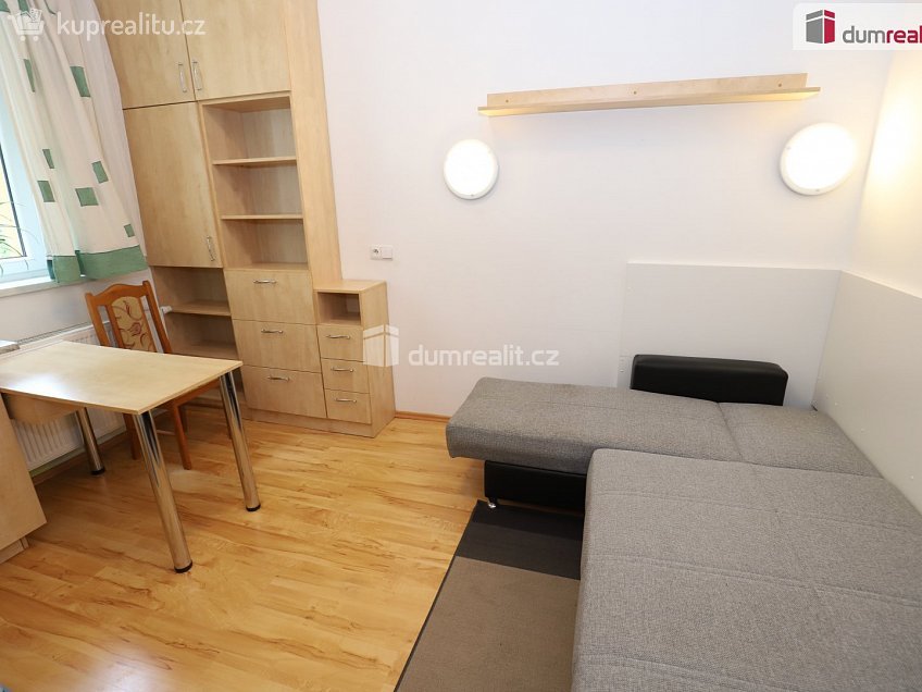 Pronájem bytu 1+kk 20 m^2 Palackého, Mariánské Lázně 