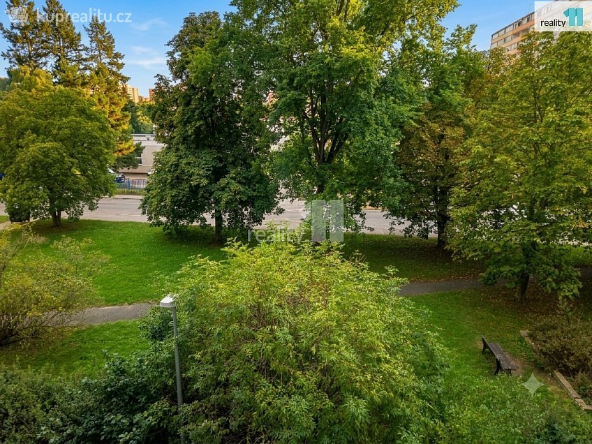 Prodej bytu 2+kk 31 m^2 Novodvorská, Praha 4 