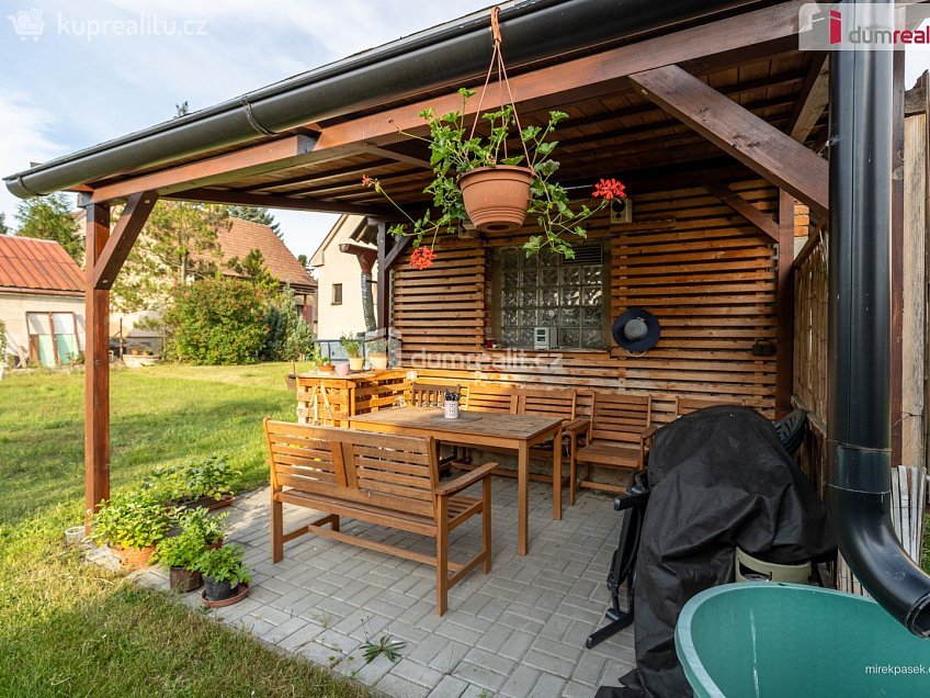 Prodej  rodinného domu 110 m^2 Horní Počaply, Horní Počaply 