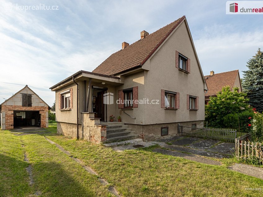 Prodej  rodinného domu 110 m^2 Horní Počaply, Horní Počaply 