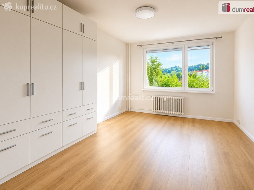 Pronájem bytu 2+1 65 m^2 Plynárenská, Ústí nad Labem 