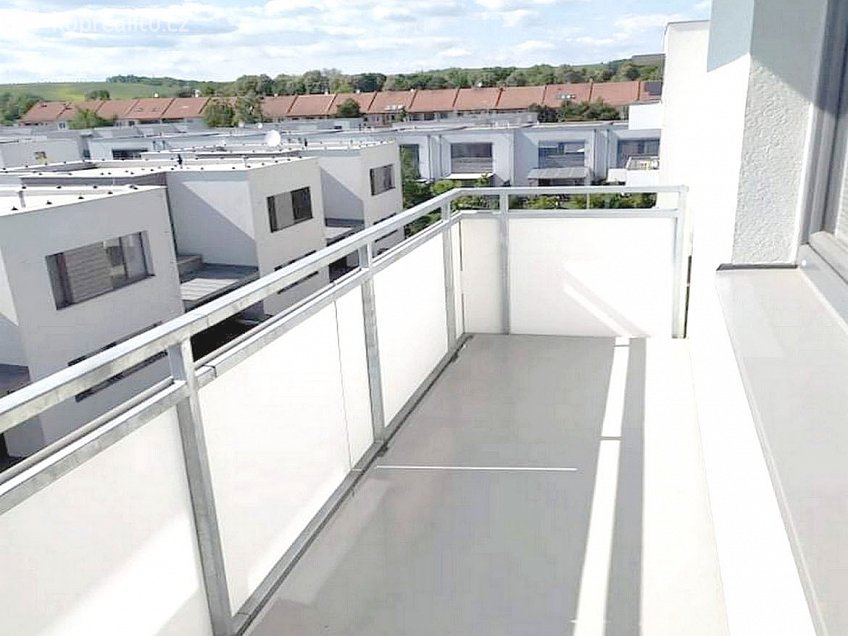 Pronájem bytu 2+kk 60 m^2 Zelnice II, Brno 68401