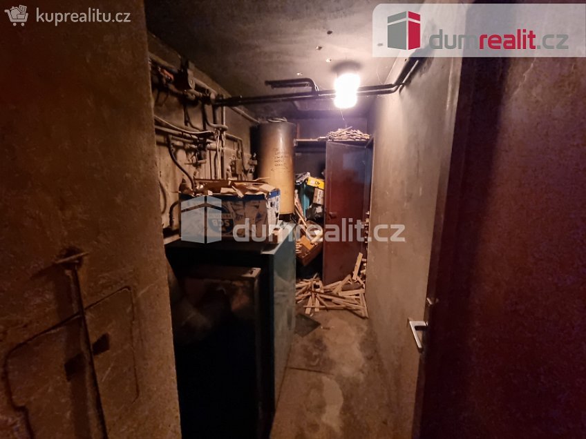 Pronájem  výrobních prostor 238 m^2 Velkoveská, Odolena Voda 