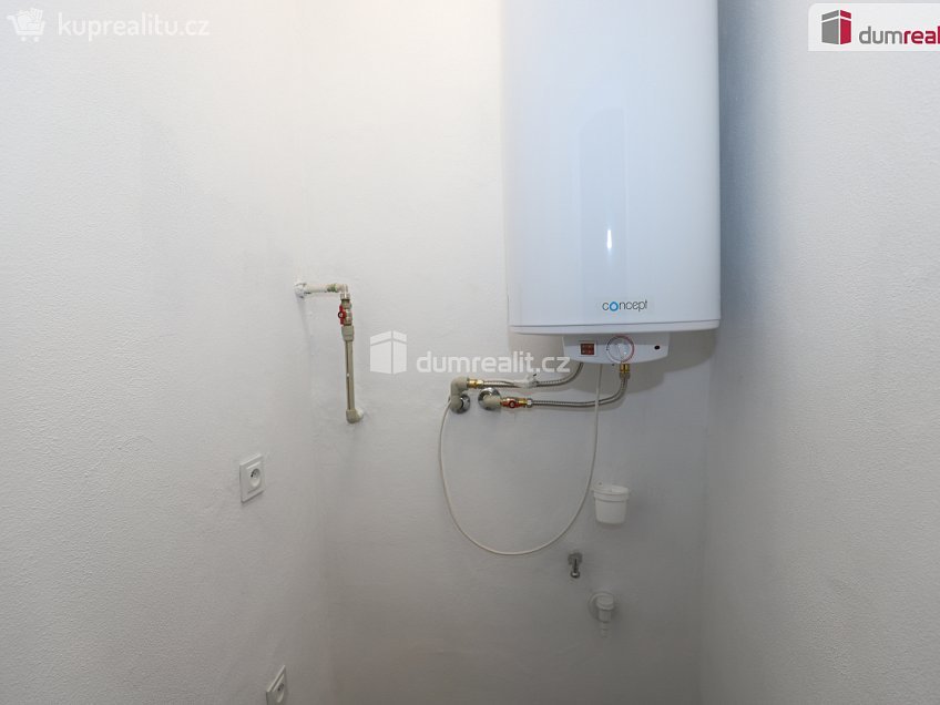 Pronájem bytu 2+1 41 m^2 Přimda, Přimda 