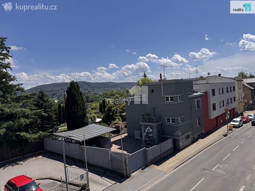 Pronájem bytu 2+1 70 m^2 Bezručova, Turnov 