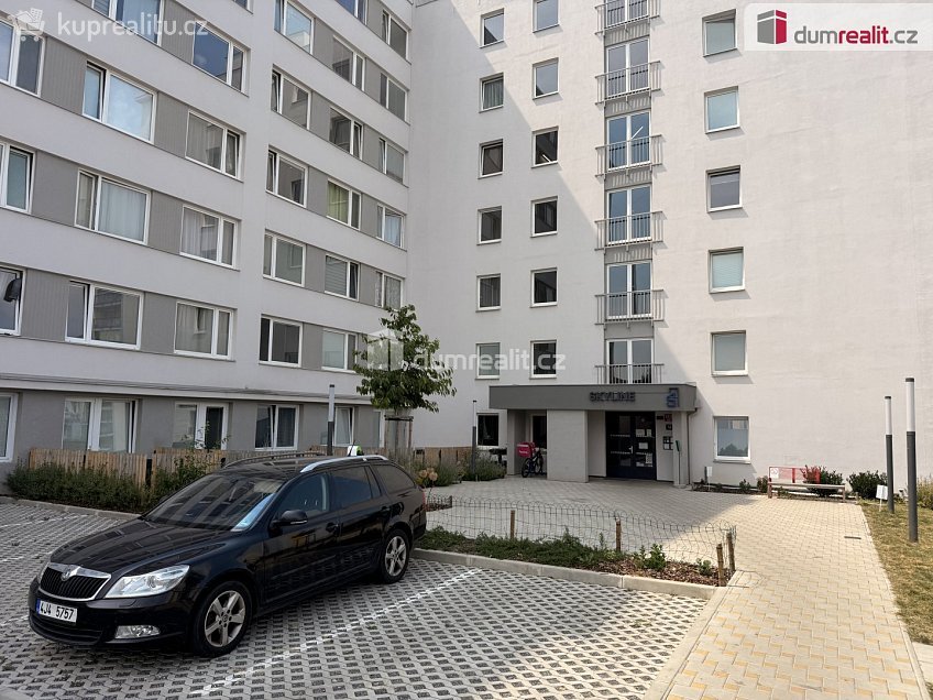 Prodej bytu 1+kk 23 m^2 Čenětická, Praha 11 