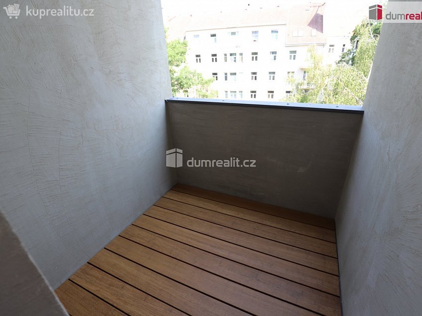 Pronájem bytu 2+kk 57 m^2 Vodárenská, Praha 4 