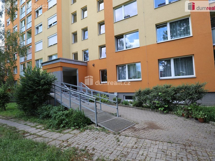 Prodej bytu 3+kk 65 m^2 Hasova, Praha 12 