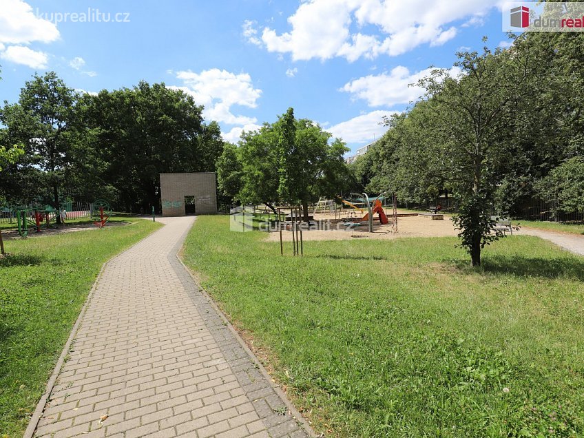Prodej bytu 3+kk 65 m^2 Hasova, Praha 12 