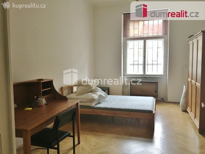Pronájem bytu 1+1 41 m^2 Vinohradská, Praha 2 