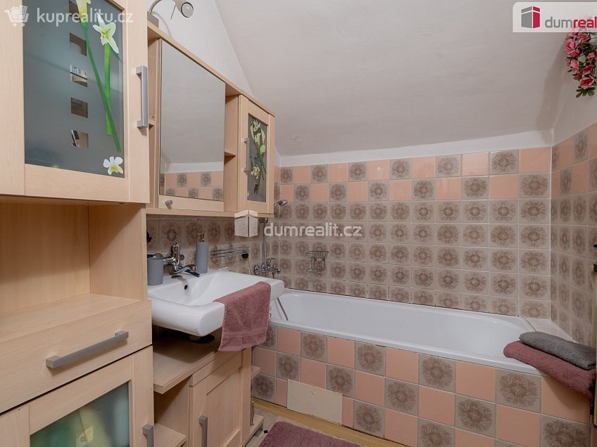 Prodej  rodinného domu 163 m^2 Jungmannova, Nové Strašecí 
