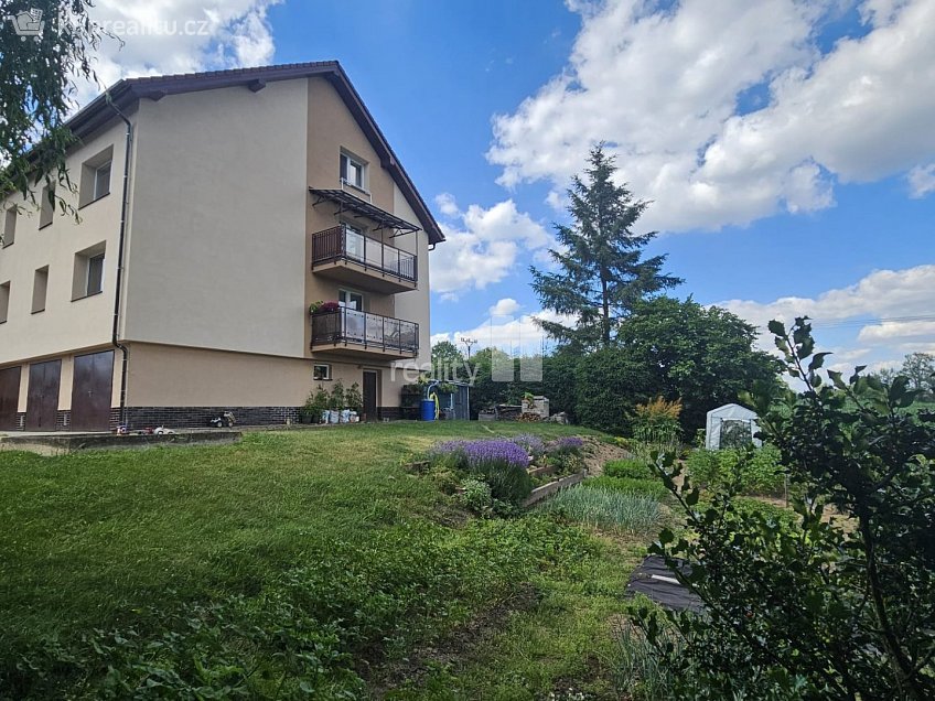 Prodej bytu 1+1 77 m^2 Chyšky, Chyšky 