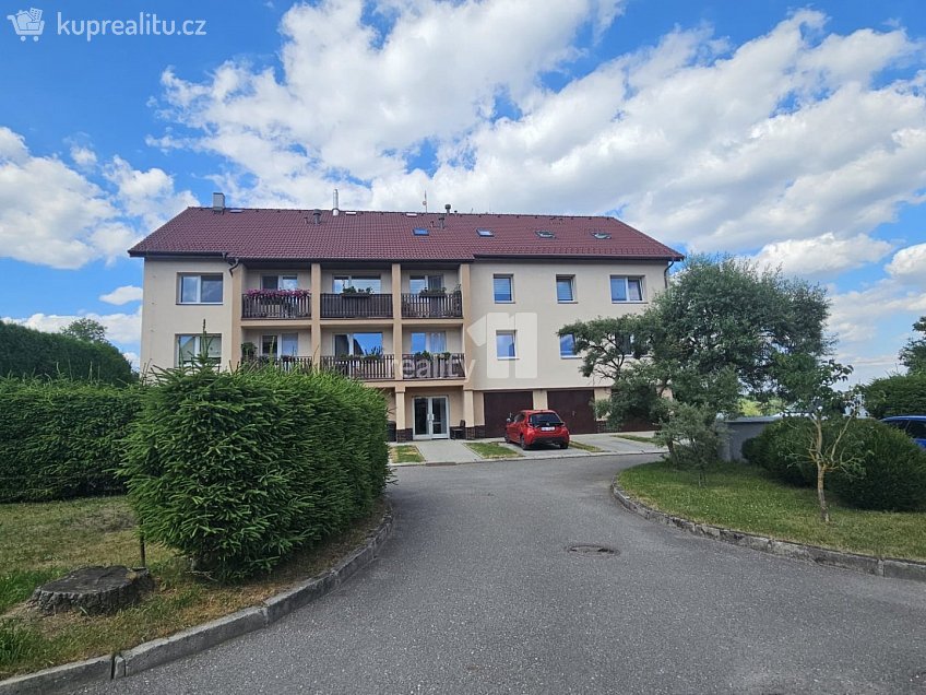 Prodej bytu 1+1 77 m^2 Chyšky, Chyšky 