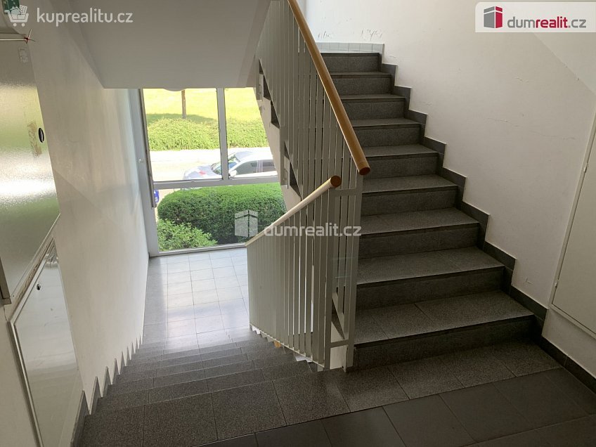 Pronájem bytu 3+kk 81 m^2 Kestřanská, Praha 12 