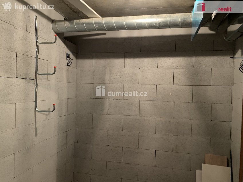 Pronájem bytu 3+kk 81 m^2 Kestřanská, Praha 12 