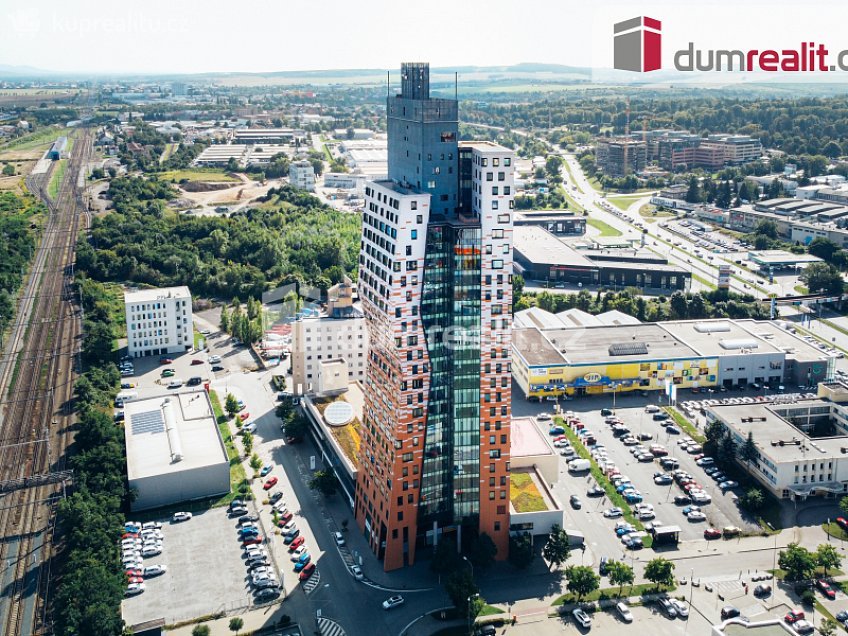 Pronájem bytu 2+1 92 m^2 Pražákova, Brno 