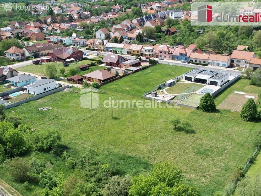 Prodej  stavebního pozemku 1155 m^2 Losy, Uherský Brod 