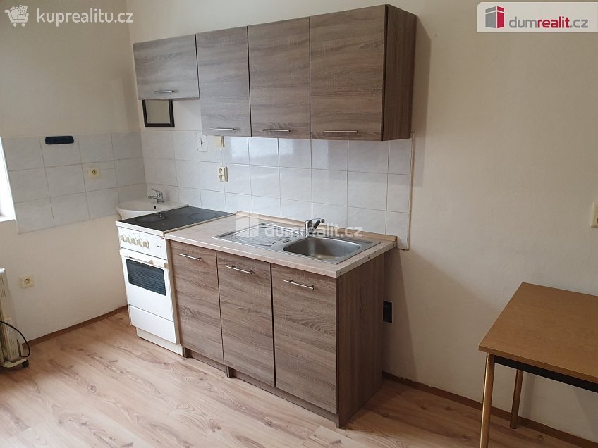 Pronájem bytu 1+1 32 m^2 Březová, Děčín 