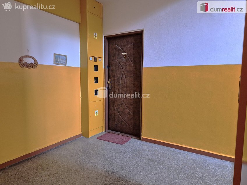 Pronájem bytu 2+1 60 m^2 Za Nádražím, Český Krumlov 
