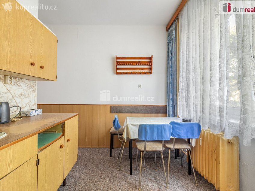 Prodej bytu 3+1 78 m^2 Pod Svahem, Tachov 