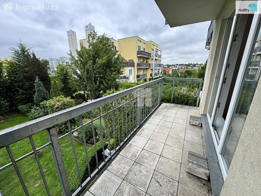 Pronájem bytu 2+kk 45 m^2 Wiesenthalova, Praha-Řeporyje 