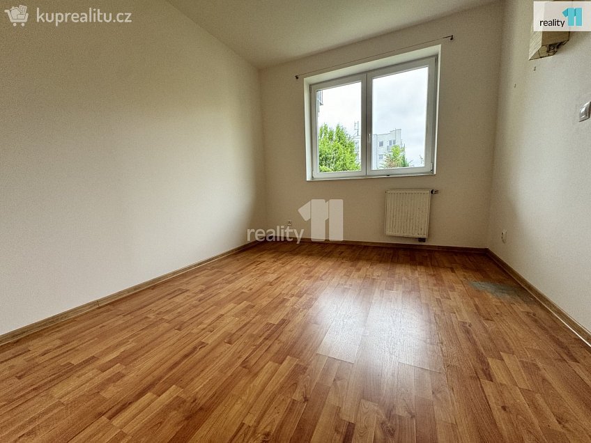 Pronájem bytu 2+kk 45 m^2 Wiesenthalova, Praha-Řeporyje 